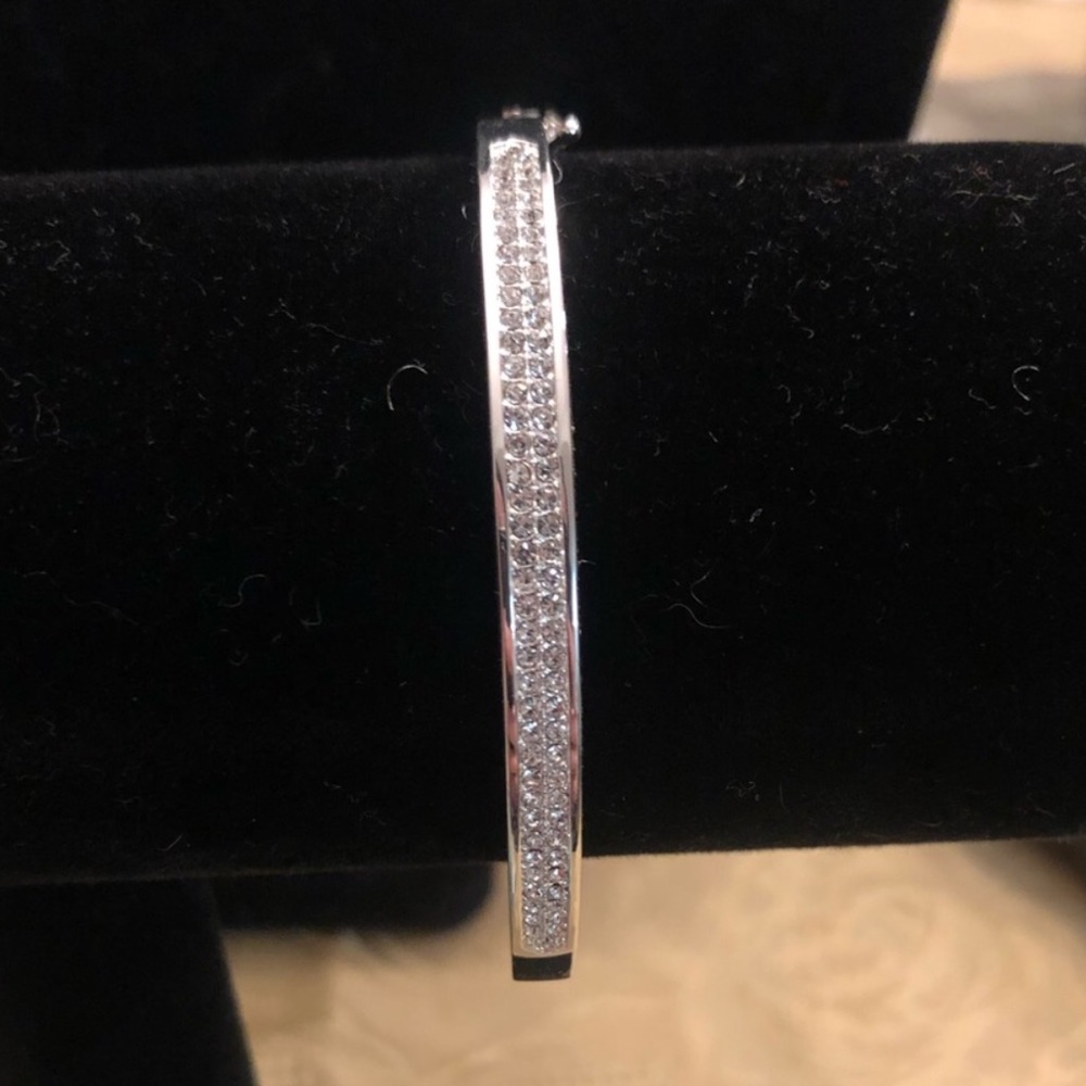 Stella & Dot | Pavé+Silver Crystal Encrusted ShineBright💫Bangle Bracelet - Picture 2 of 6